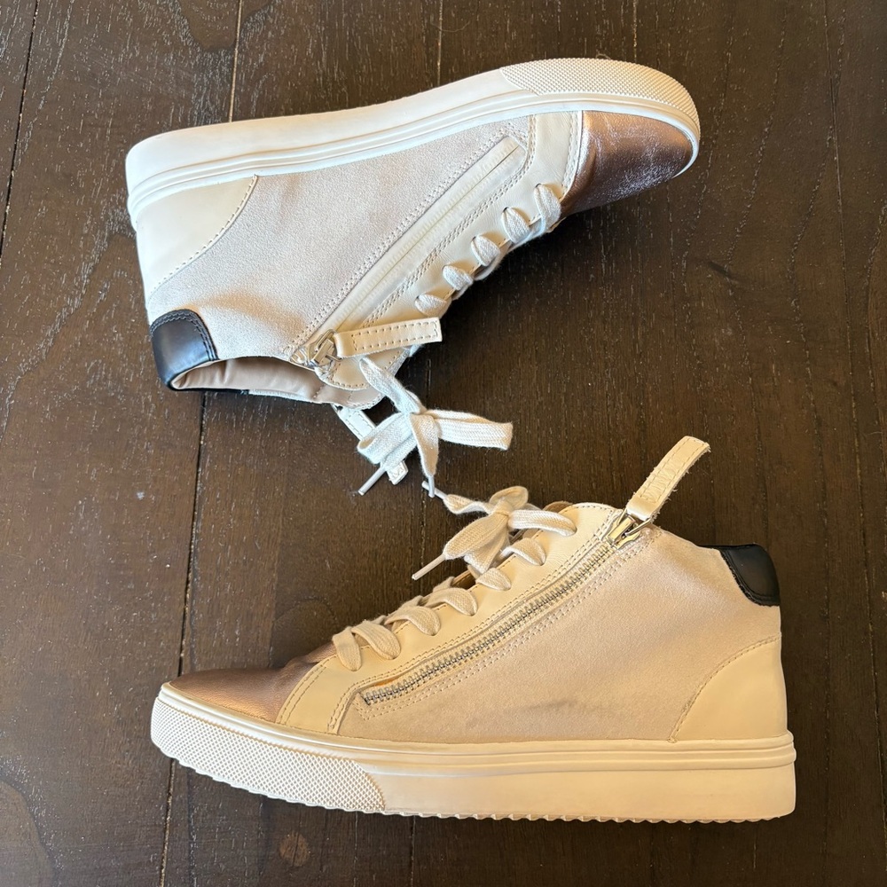 Blondo Genesis White Rose Gold Metallic Hidden‎ Wedge Sneakers Shoes 8.5
